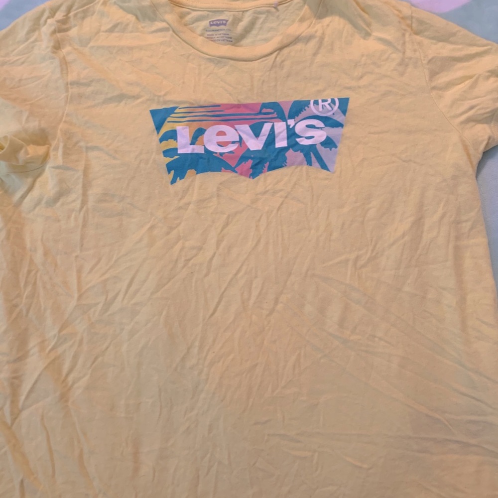 Levi shirt